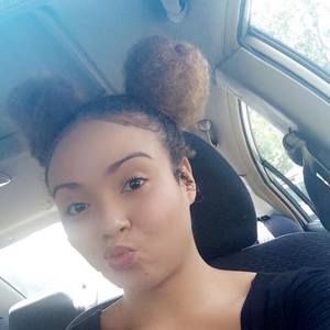 Meet your Posher, Kay